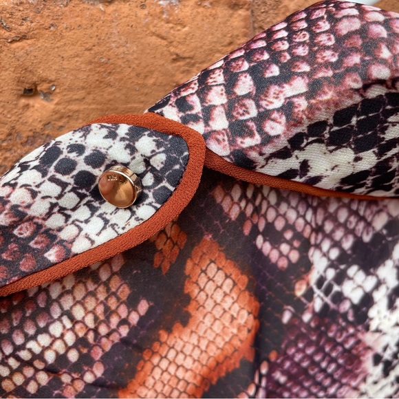 Karen Millen Pleated Collared Snakeskin Print Belted Maxi Shirtdress 2P NWT - Picture 12 of 13